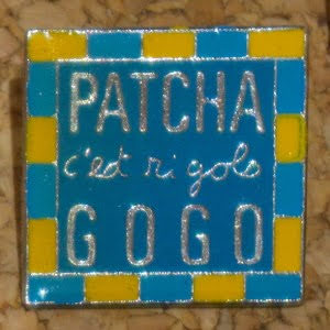 Pin's Patcha Gogo (bleu et jaune) (01)
